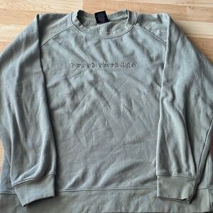 Breckenridge Women's olive green medium Sweatshirt